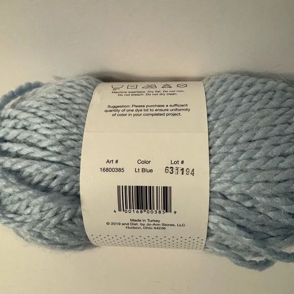 2 Skein Buttercream Luxe Craft Alpaca Yarn in Light Blue - Picture 4 of 4